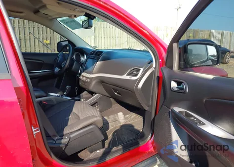 2015 Dodge Journey Sxt из США, поврежденный, VIN 3C4PDCBB0FT637470